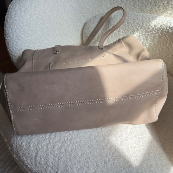 Universal Thread Beige Large Tote Bag - Picture 5 of 8